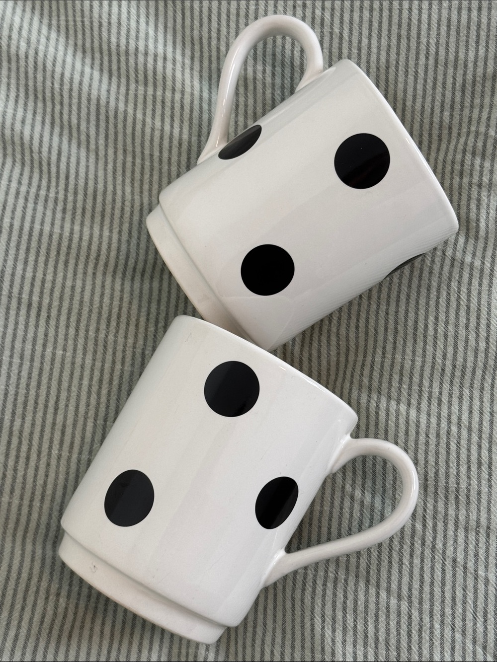 Pair of Kate Spade New York Lenox Mugs-Ceramic-White/Black PolkaDot-12 Oz-GUC